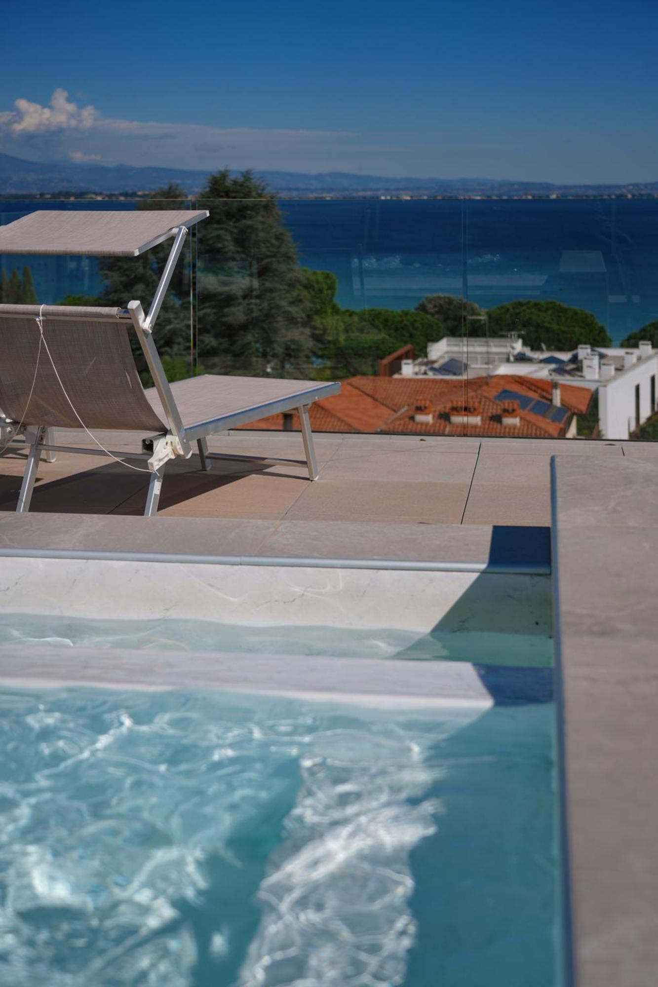 Palazzo Del Garda & Hotel Desenzano del Garda