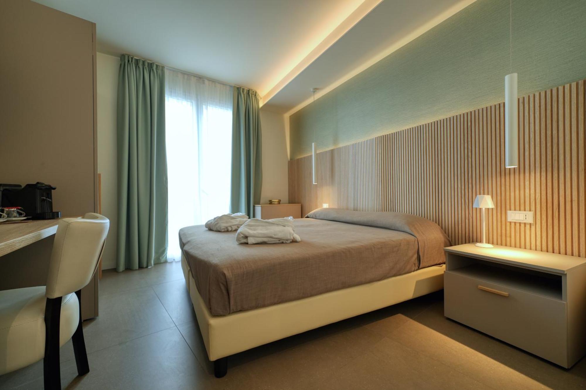 Palazzo Del Garda & Hotel Desenzano del Garda