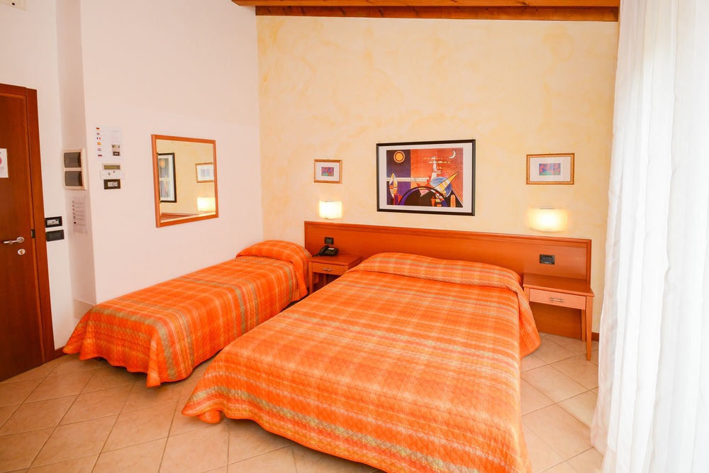 Hotel Palazzo Del Garda &